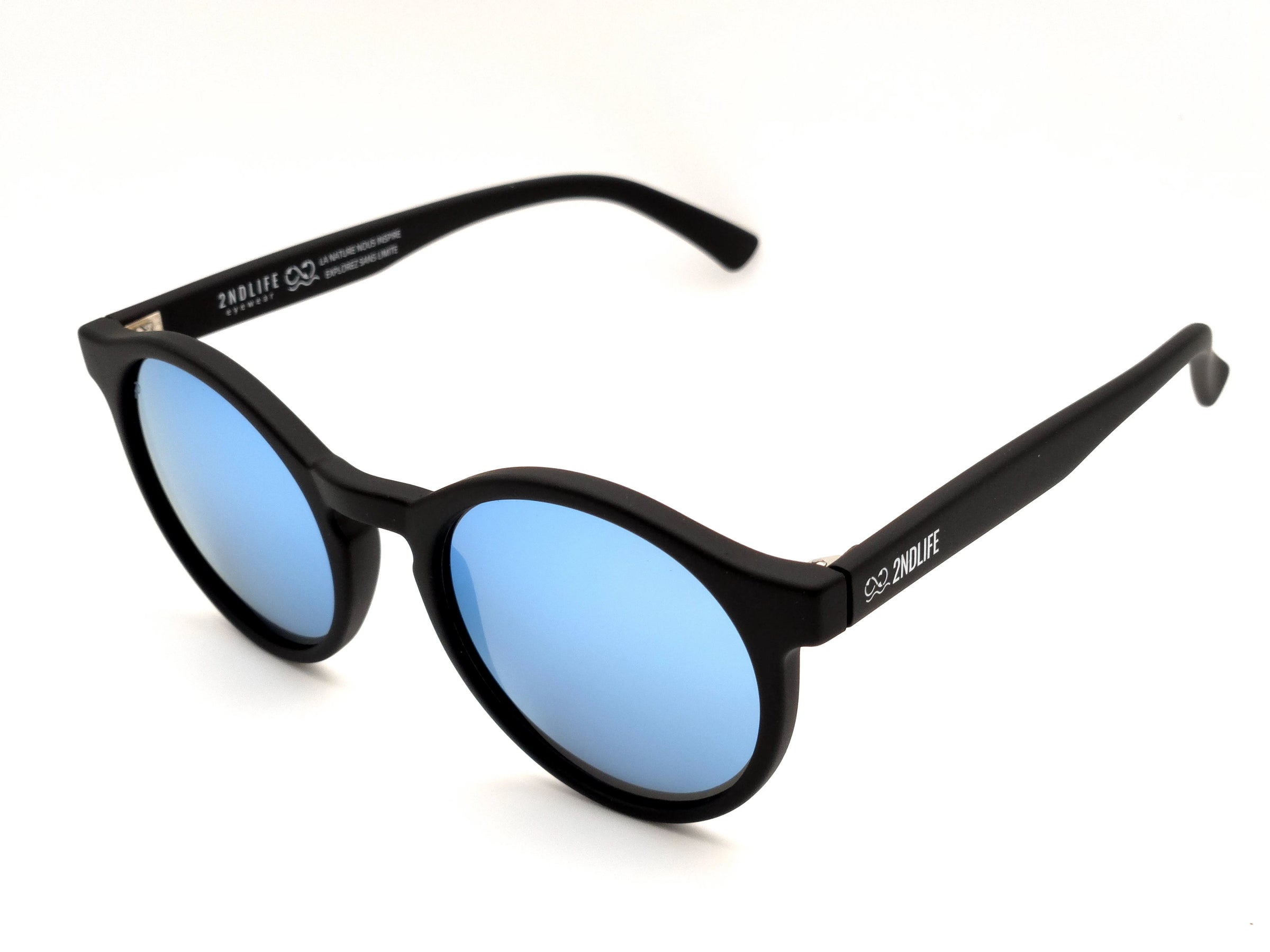 Lunettes de soleil Socoa Iceberg de 2NDLIFE, vue de profil, avec verres polarisés miroir couleur bleu