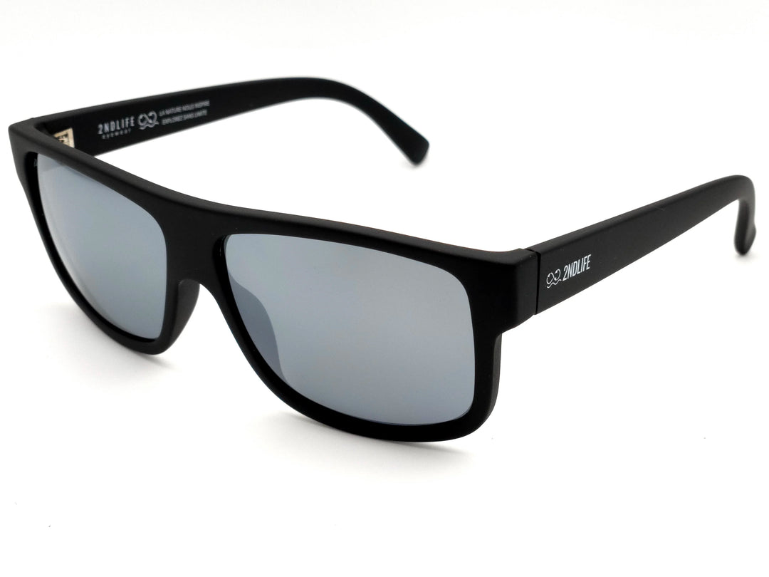 Lunettes de soleil Belharra Cristal de 2NDLIFE, vue de profil, avec verres polarisés miroir couleur argent